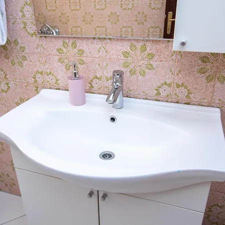 Apartamento Zora Starigrad Paklenica