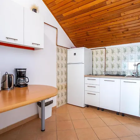 Zora Apartamento Starigrad Paklenica